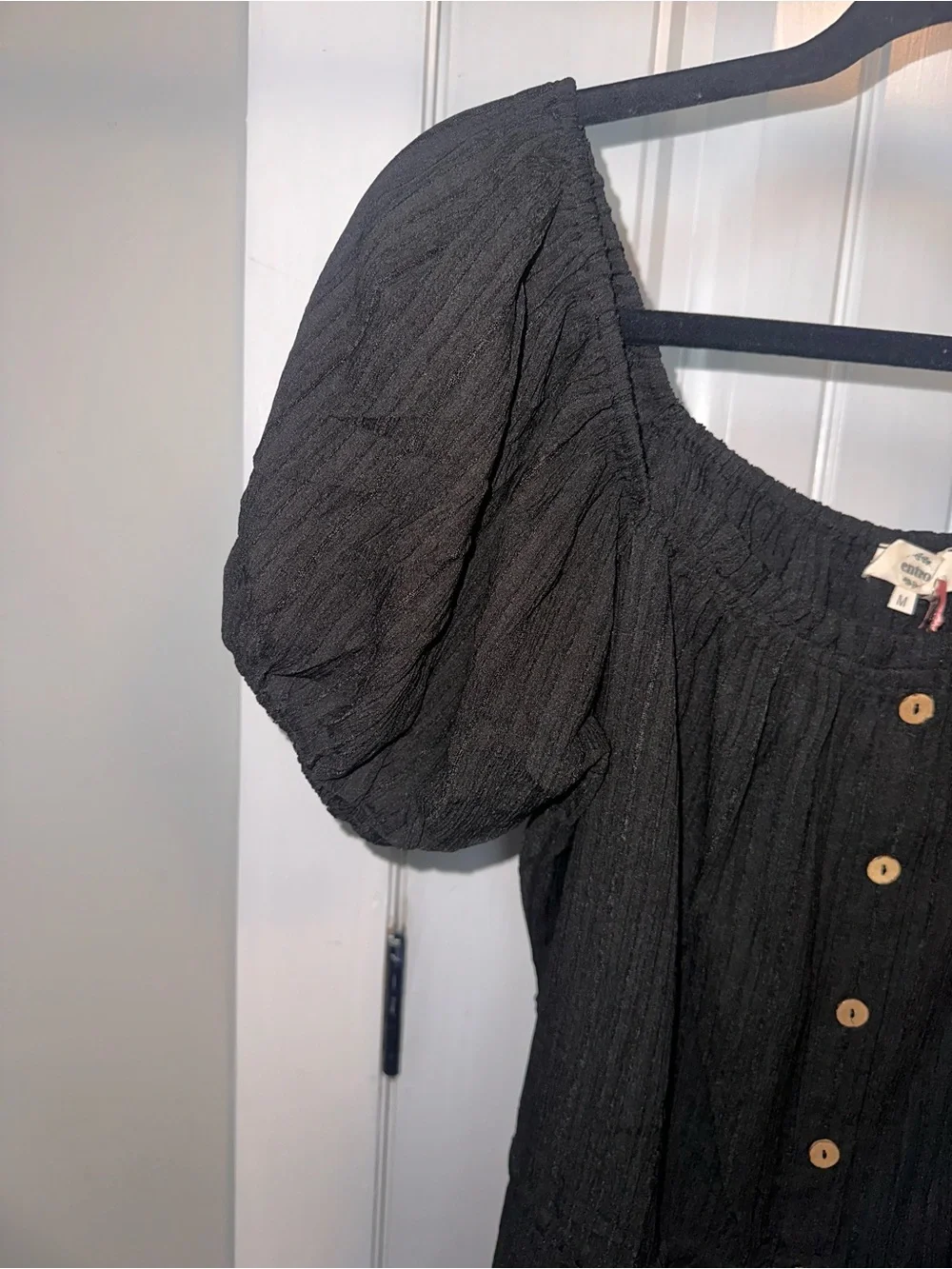 NWT Entro Size Medium Black Puff-Sleeve Romper with Button Front